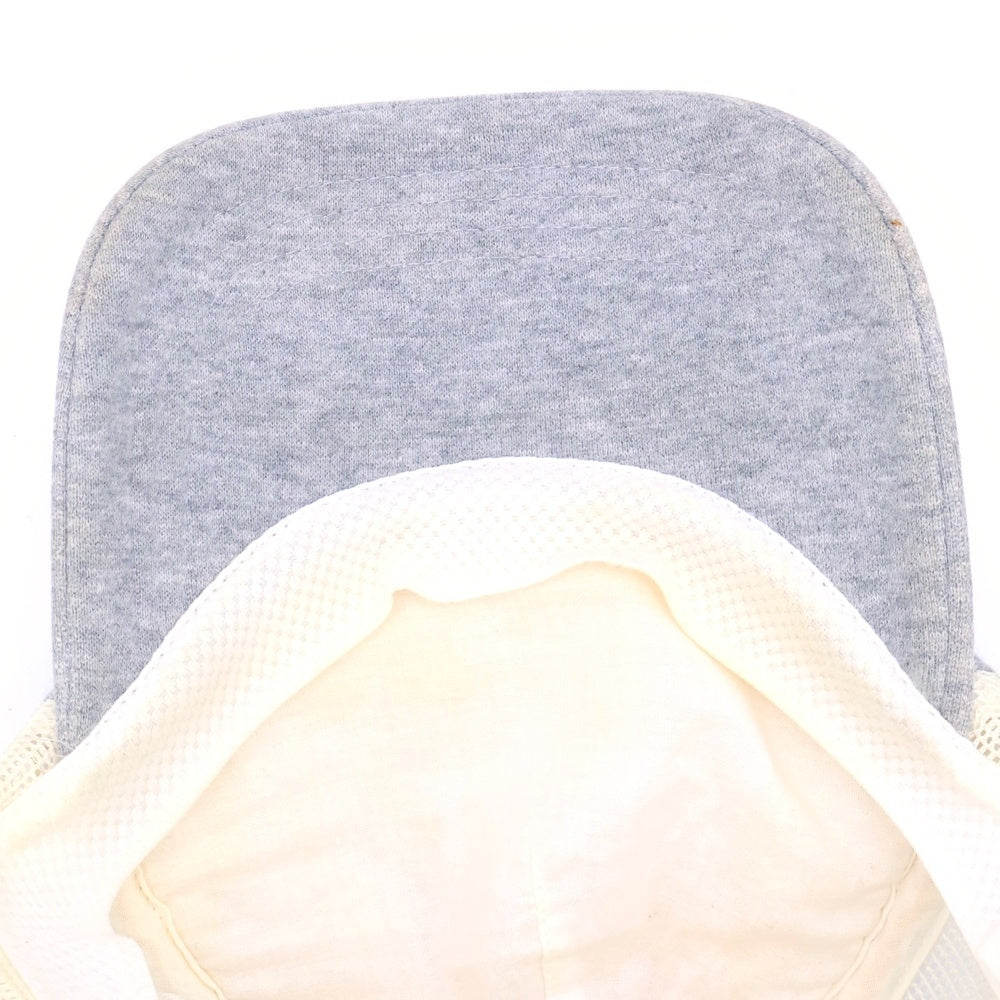 F.C.R.B./F.C.Real Bristol/FCRB(エフシーアールビー/エフシーレアルブリストル) ×NIKE ナイキ REAL BLACKSワッペン刺繍 6パネルメッシュキャップ 帽子 グレー/ホワイト