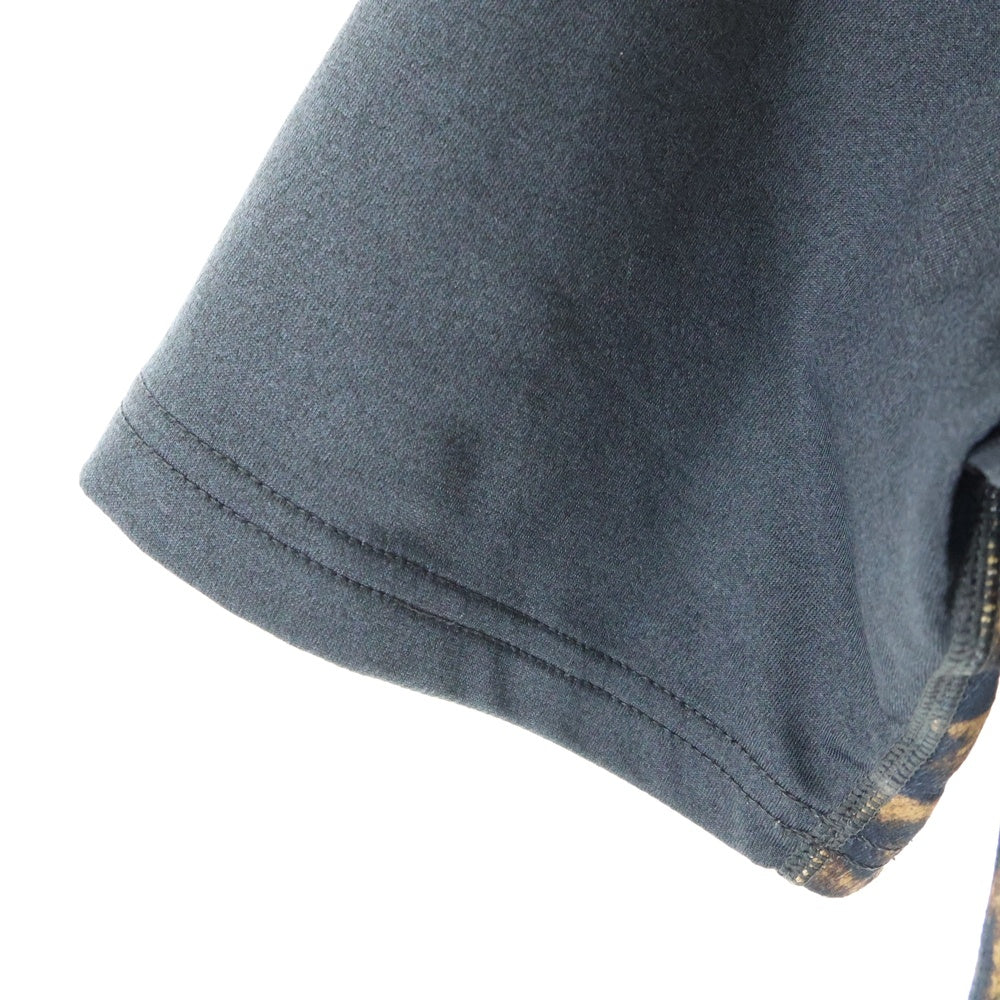 F.C.R.B./F.C.Real Bristol/FCRB(エフシーアールビー/エフシーレアルブリストル) × NIKE ナイキ ロゴ プリント レオパード 切替 半袖カットソー Tシャツ グレー 640470‐030