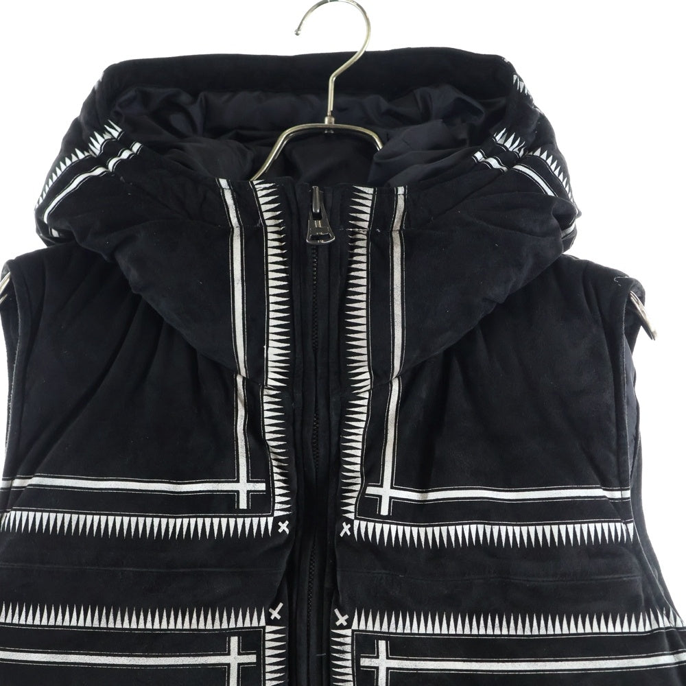 ISAMU KATAYAMA BACKLASH(イサムカタヤマバックラッシュ) 22AW KANGAROO SUEDE CROSS PRINT DOWN VEST カンガルースウェードレザー クロスプリント柄 フーデッドダウンベスト ブラック 1997-01