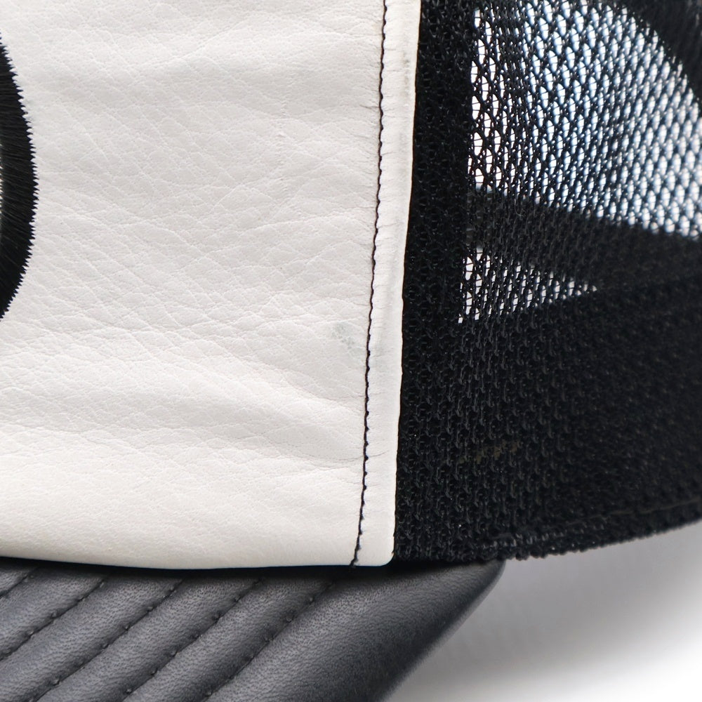 ISAMU KATAYAMA BACKLASH(イサムカタヤマバックラッシュ) ステアレザー メッシュトラッカーキャップ 帽子 ブラック/ホワイト 709-01