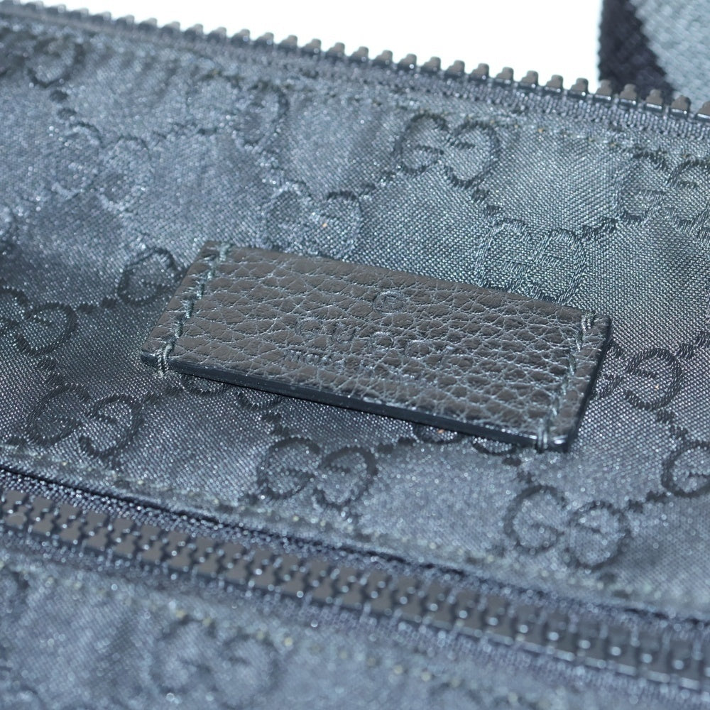 GUCCI(グッチ) GGスプリーム ナイロン ショルダーバッグ ブラック 449183 002404