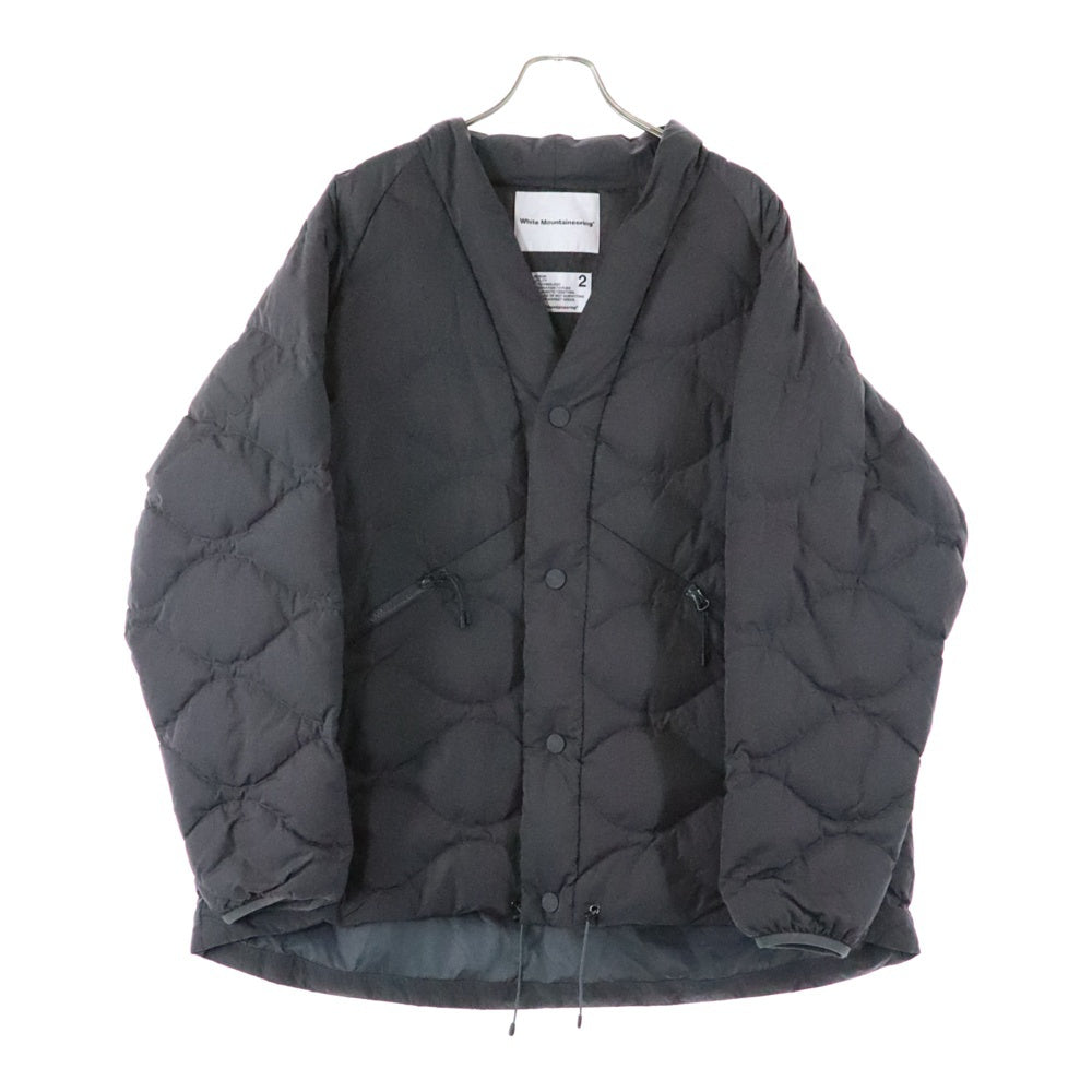 White Mountaineering(ホワイトマウンテニアリング) ×TAION QUILTED HANTEN タイオン キルテッド ハンテン ノーカラー ナイロンダウンジャケット チャコールグレー WM2273217