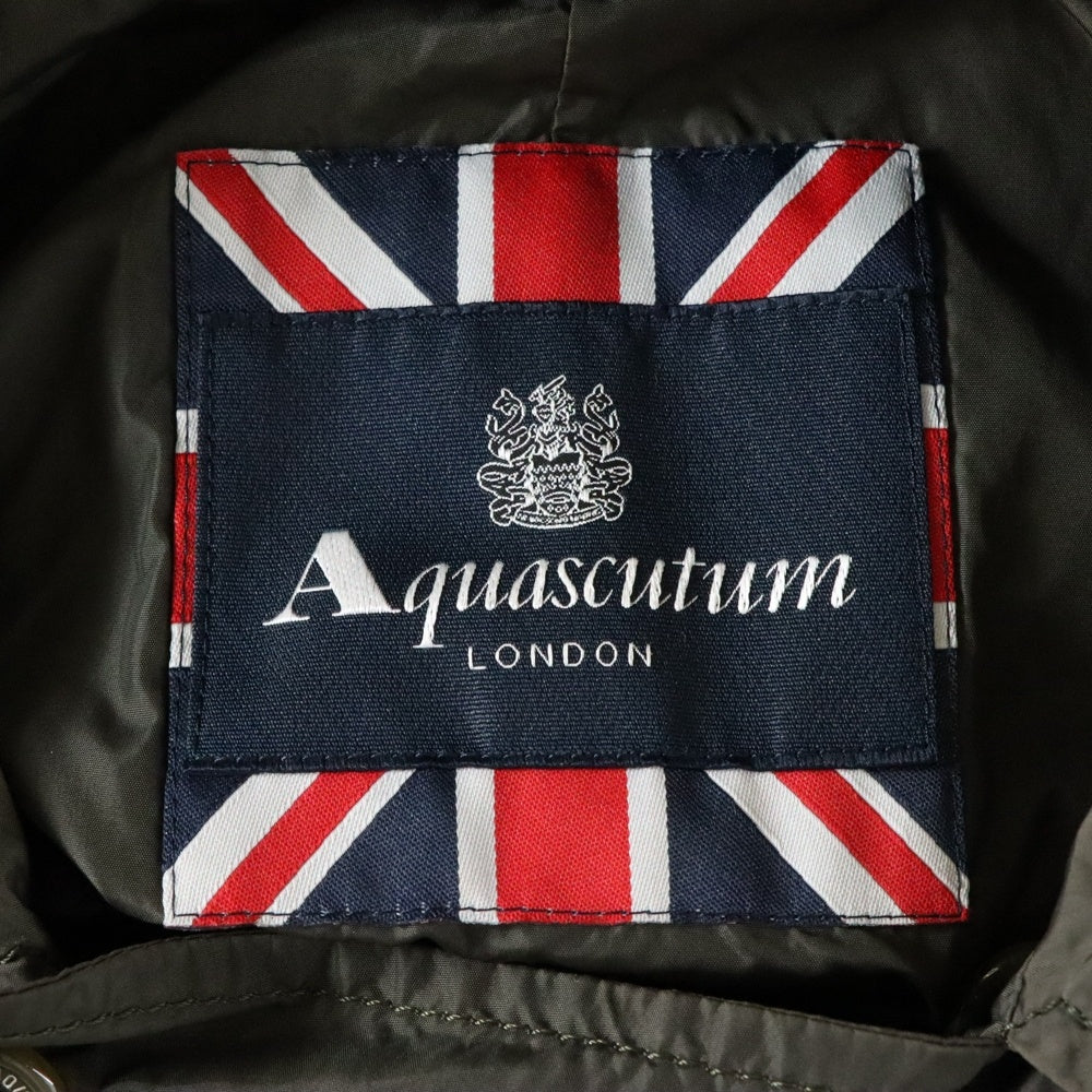 Aquascutum(アクアスキュータム) ブランドロゴデザインボタン ダブルフラップポケット ダブルブレスト ナイロンコート レディース カーキ