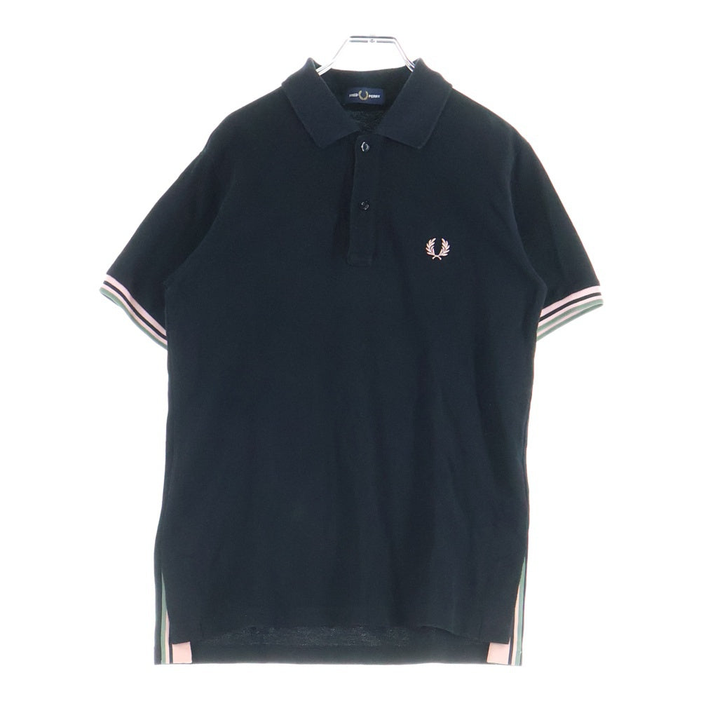 FRED PERRY(フレッドペリー) ロゴエンブロイダリー レギュラーカラー 半袖ポロシャツ ブラック/ピンク F1820