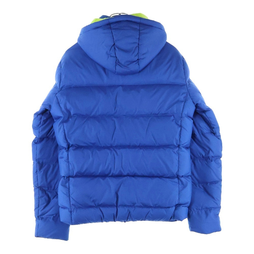 PUMA(プーマ) キャットロゴエンブロイダリー ジップアップ フーデットダウンベンチコート ジャケット ブルー/イエロー 830849