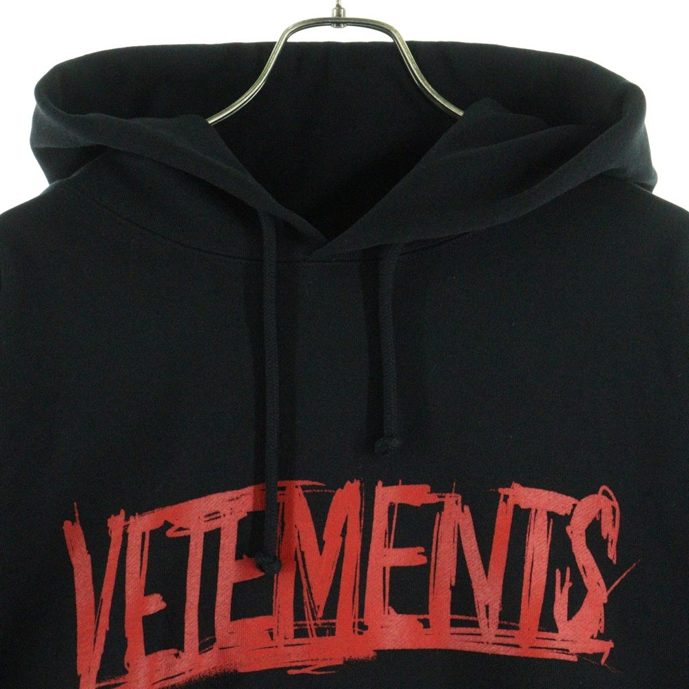 VETEMENTS(ヴェトモン) 21AW WORLD TOUR HOODIE ワールドツアー ロゴプリント プルオーバーパーカー フーディー ブラック UA52TR910R