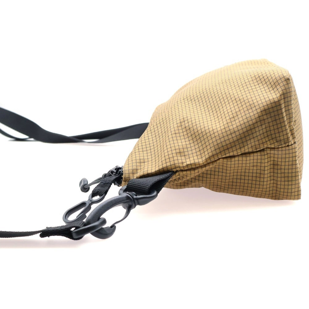 MOUNTAIN HARD WEAR(マウンテン ハード ウエア) ロゴ刺繍 ナイロン ショルダーポーチ バッグ ブラウン