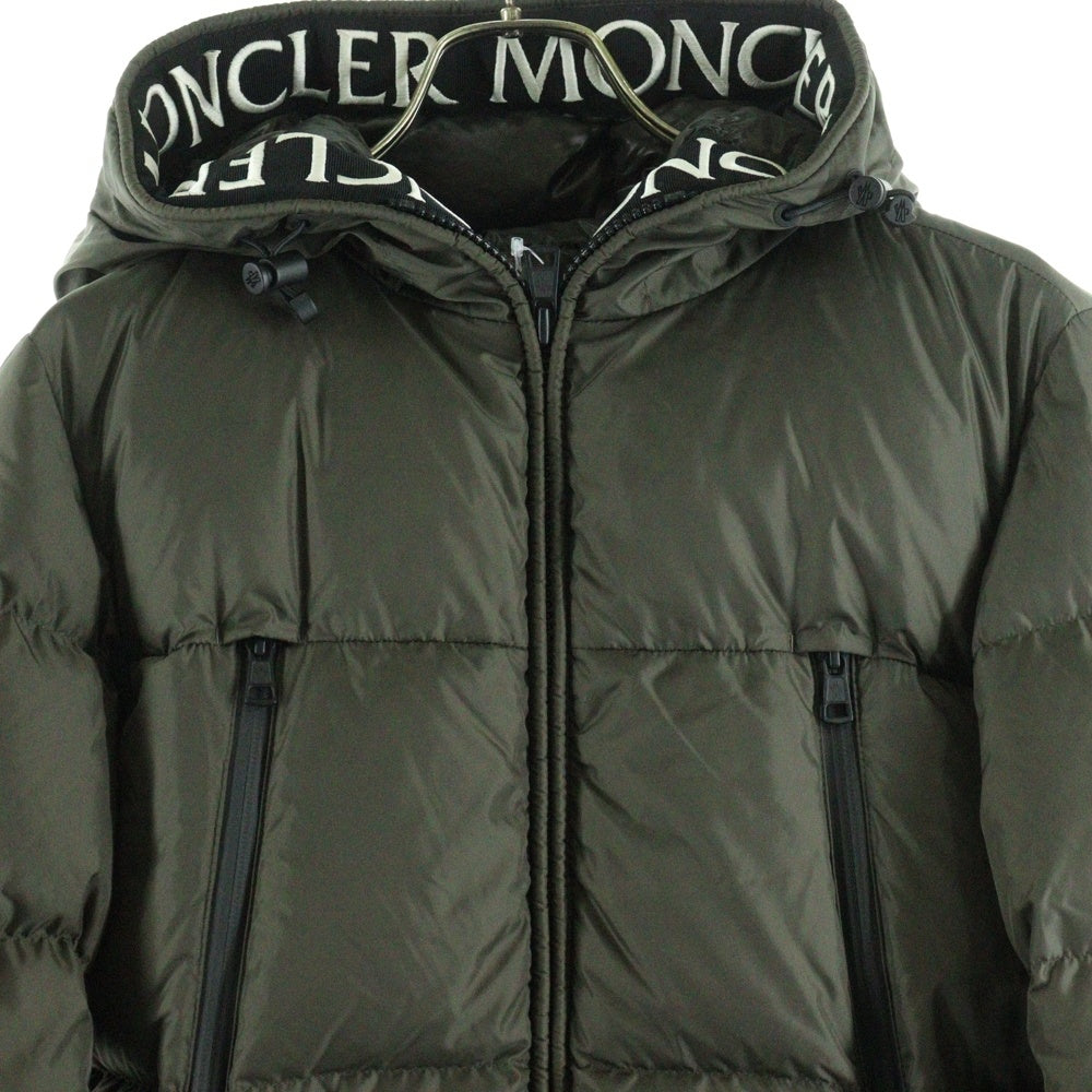 MONCLER(モンクレール) 20AW MONTCLA GIUBBOTTO モンクラ フーデッドダウンジャケット カーキ F20911B56900