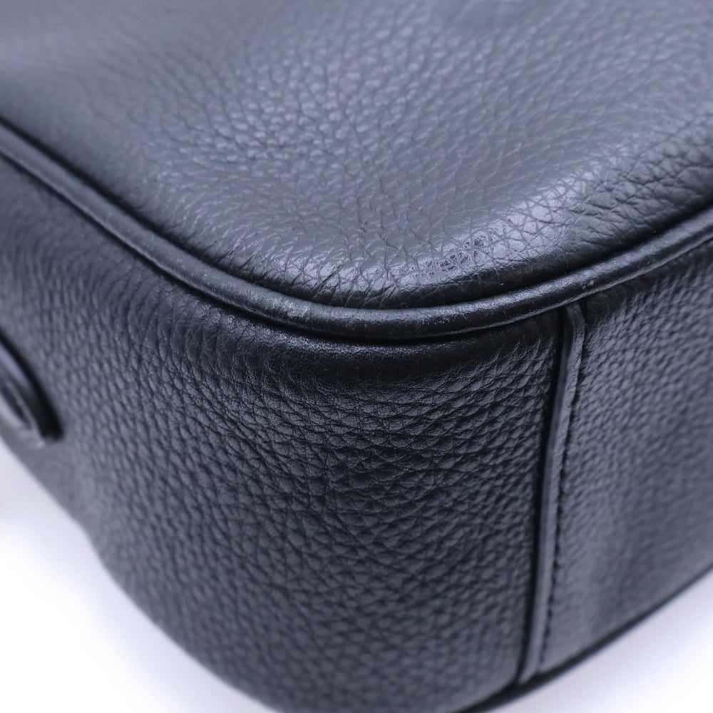 COACH(コーチ) フロントロゴデザイン チャーム付き レザーショルダーバッグ ブラック ゴールド金具 B2079-F75818