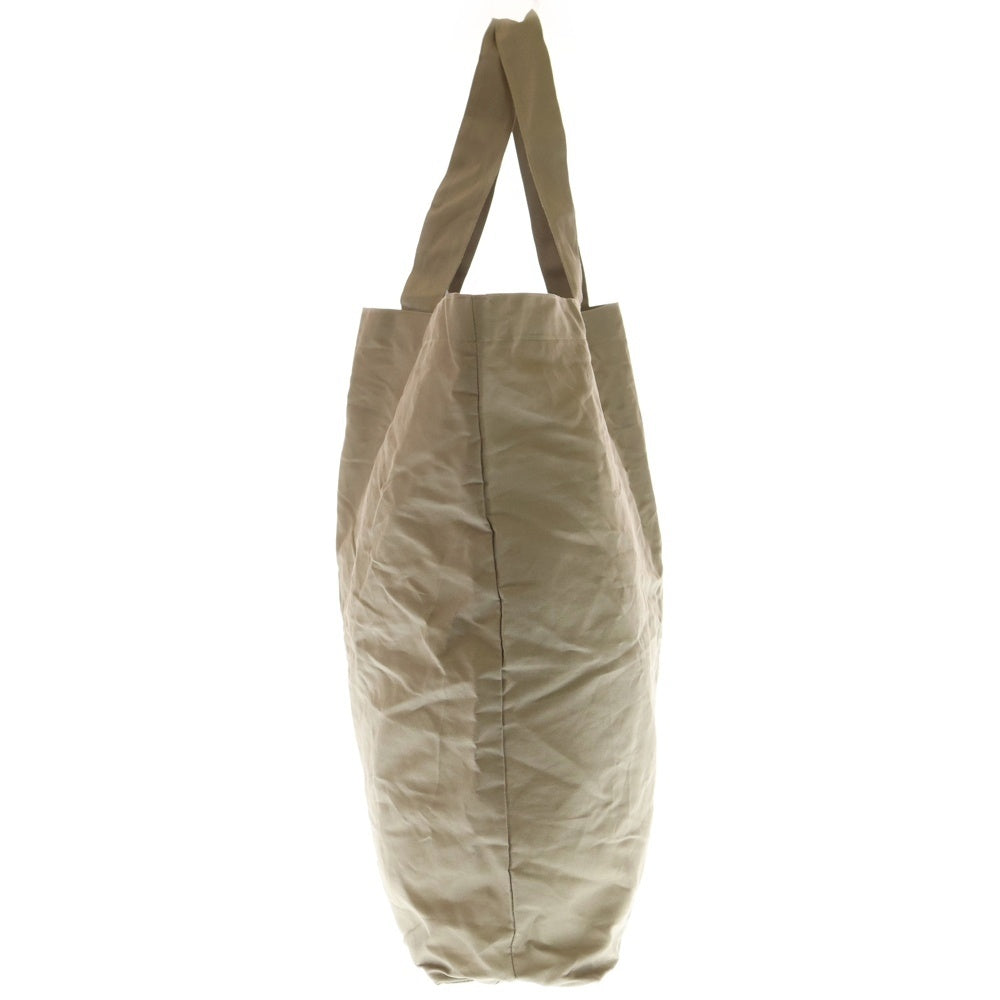 ISAMU KATAYAMA BACKLASH(イサムカタヤマバックラッシュ) ロゴプリント ラージ トートバッグ ベージュ