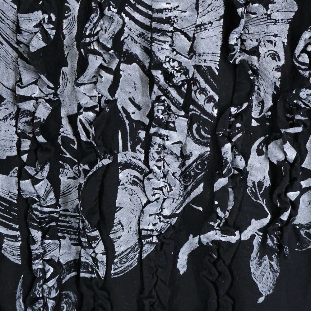 TAAKK(ターク) 25SS RUFFLE PRINT T-SHIRTS フリルデザイン グラフィックプリント クルーネック 半袖Tシャツ カットソー ブラック TA25SS-JR090
