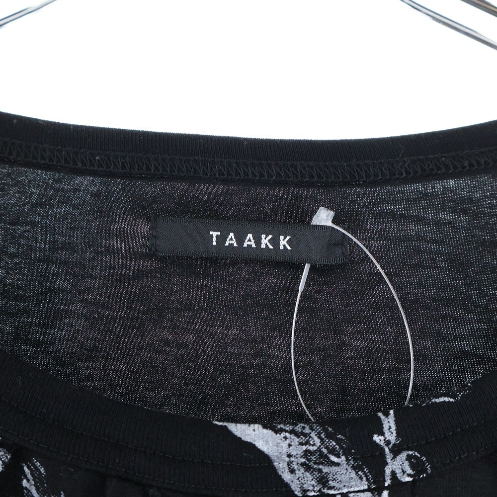 TAAKK(ターク) 25SS RUFFLE PRINT T-SHIRTS フリルデザイン グラフィックプリント クルーネック 半袖Tシャツ カットソー ブラック TA25SS-JR090