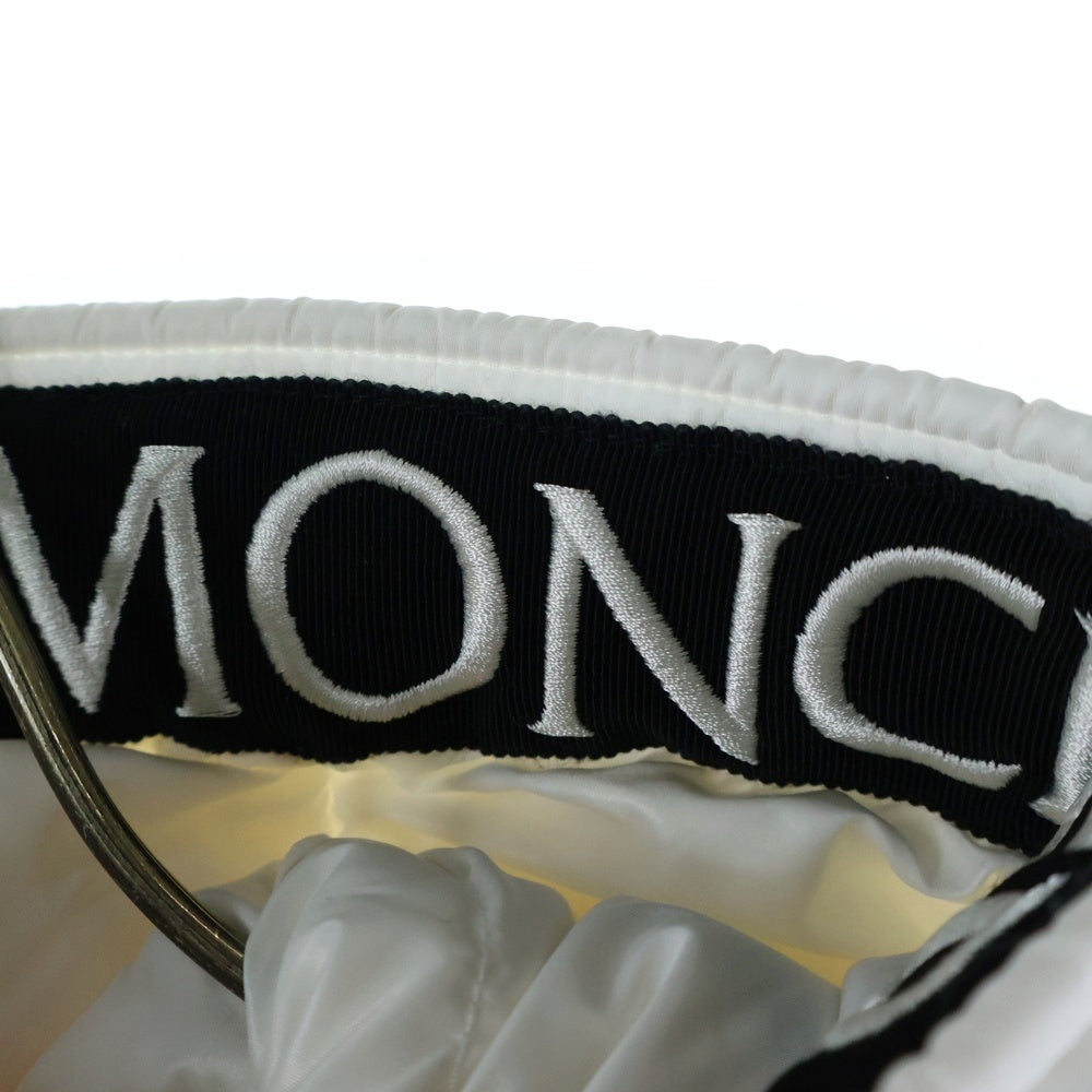 MONCLER(モンクレール) 19AW MONTCLA モンクラ ロゴエンブロイダリー フーデッド ジップアップ ナイロン ダウンジャケット ホワイト E20914194385