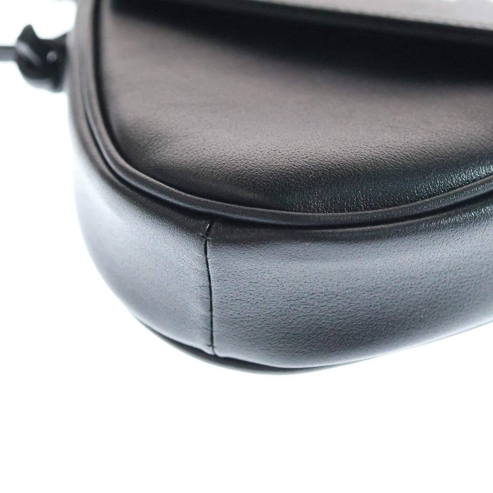 CELINE(セリーヌ) MINI TRIANGLE ミニ トライアングル ロゴプリント レザーショルダーバッグ ブラック 10I193DMO