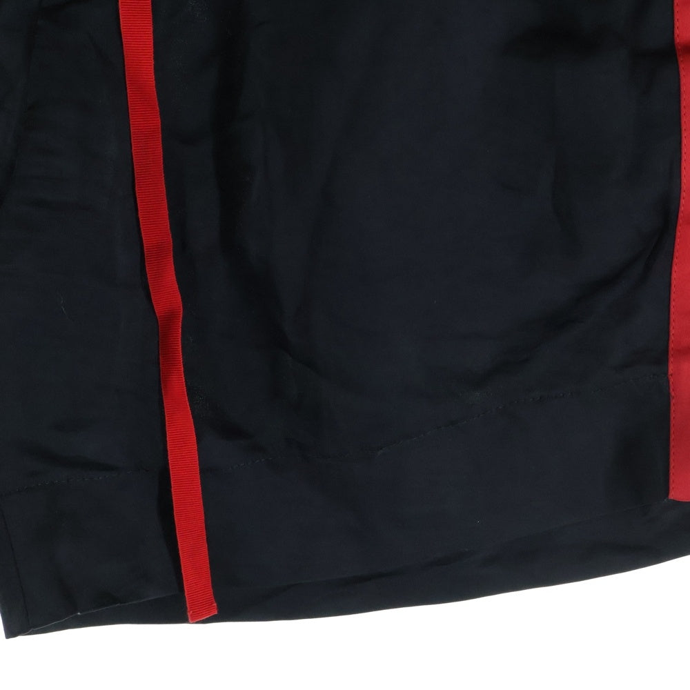 GUCCI(グッチ) サイドライン ナイロン ドローストリング ハーフパンツ ショーツ ブラック/レッド 522951