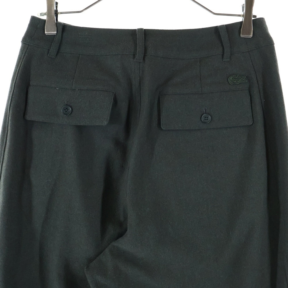 LACOSTE(ラコステ) マルチポケット ストレッチツイル ジップアップ ワイドスラックスパンツ グレー HF006J