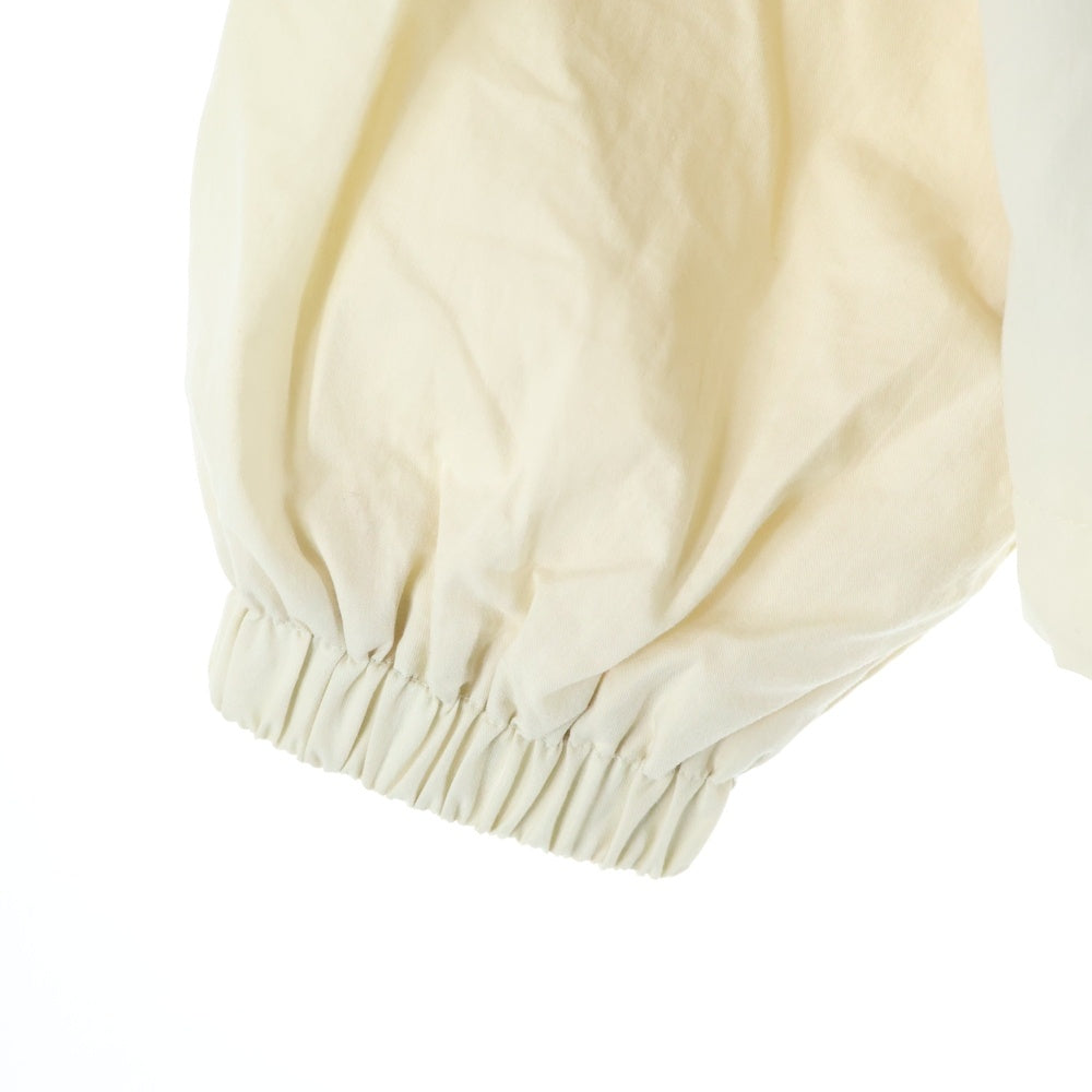 COACH(コーチ) 胸エンブロイダリーデザイン ダブルポケット ジップアップ フーデッド ナイロンジャケット ベージュ