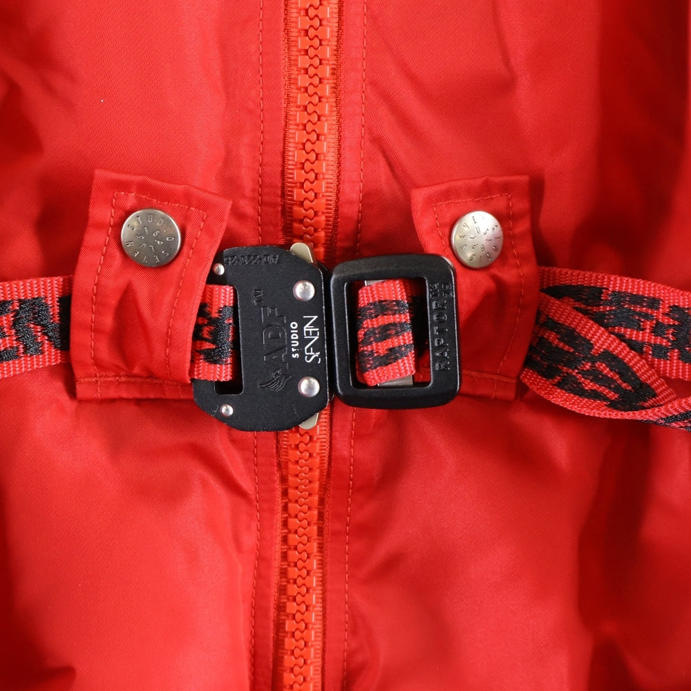 STUDIO SEVEN(スタジオセブン) ロゴデザインコブラベルト付き マルチポケット ジップアップ エムエーワン フライトジャケット レッド 70863642