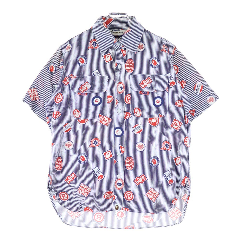 A BATHING APE(アベイシングエイプ) マルチロゴデザイン 総柄 ダブル胸フラップポケット ストライプ ワーク半袖シャツ ブルー