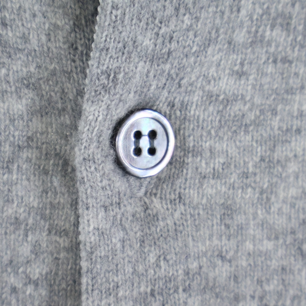 PLAY COMME des GARCONS(プレイコムデギャルソン) AD2024 ハート ワッペン ロゴ ウール ニット カーディガン レディース グレー AX‐N023