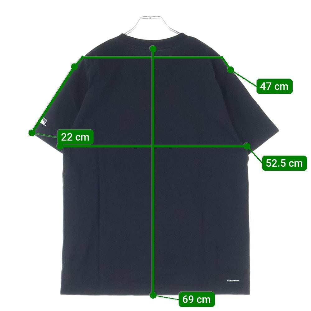 F.C.R.B./F.C.Real Bristol/FCRB(エフシーアールビー/エフシーレアルブリストル) 21AW MLB TOUR BW TEAM TEE MLBツアー チーム刺繍 クルーネック 半袖Tシャツ カットソー ブラック FCRB-212115