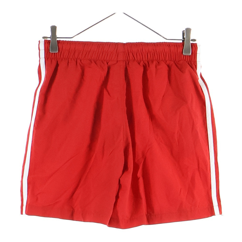 adidas(アディダス) フロントロゴデザイン サイドライン ドローストリング ハーフパンツ レッド GN3526