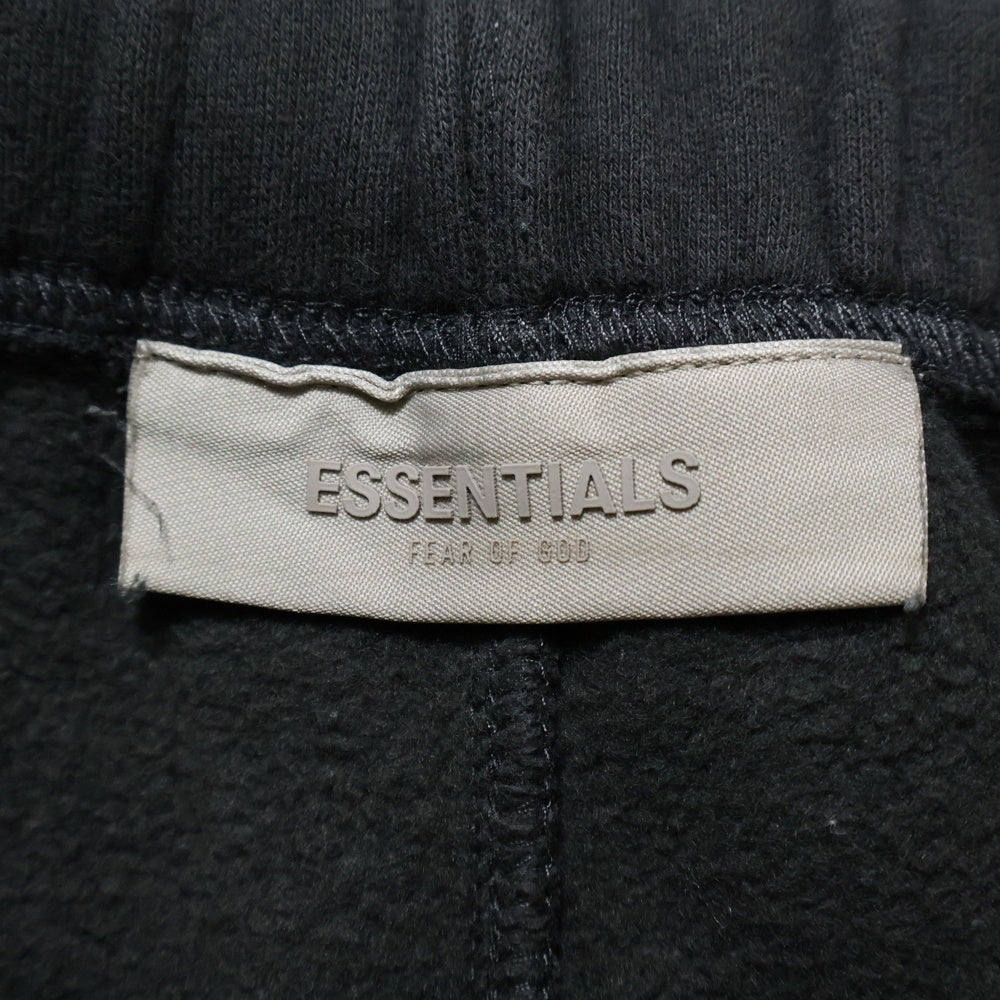 ESSENTIALS FEAR OF GOD(エッセンシャル フィアオブゴッド) 1977 フロントロゴデザイン マルチポケット ドローストリング スウェットパンツ ブラック