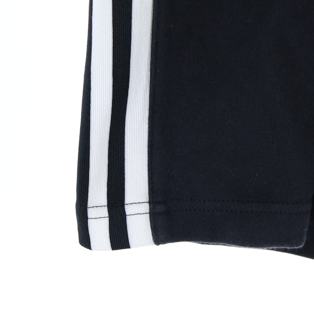 adidas(アディダス) サイドロゴデザイン サイドライン マルチポケット ドローストリング ハーフパンツ ブラック FM9878