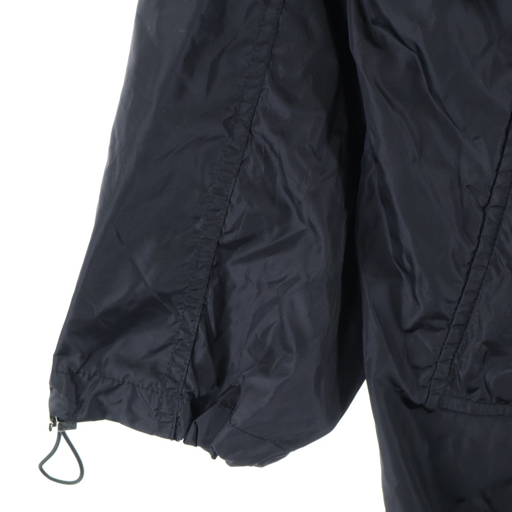 M+RC NOIR(マルシェノア) ロゴプリント ポリエステル フーデッド ロングコート ブラック