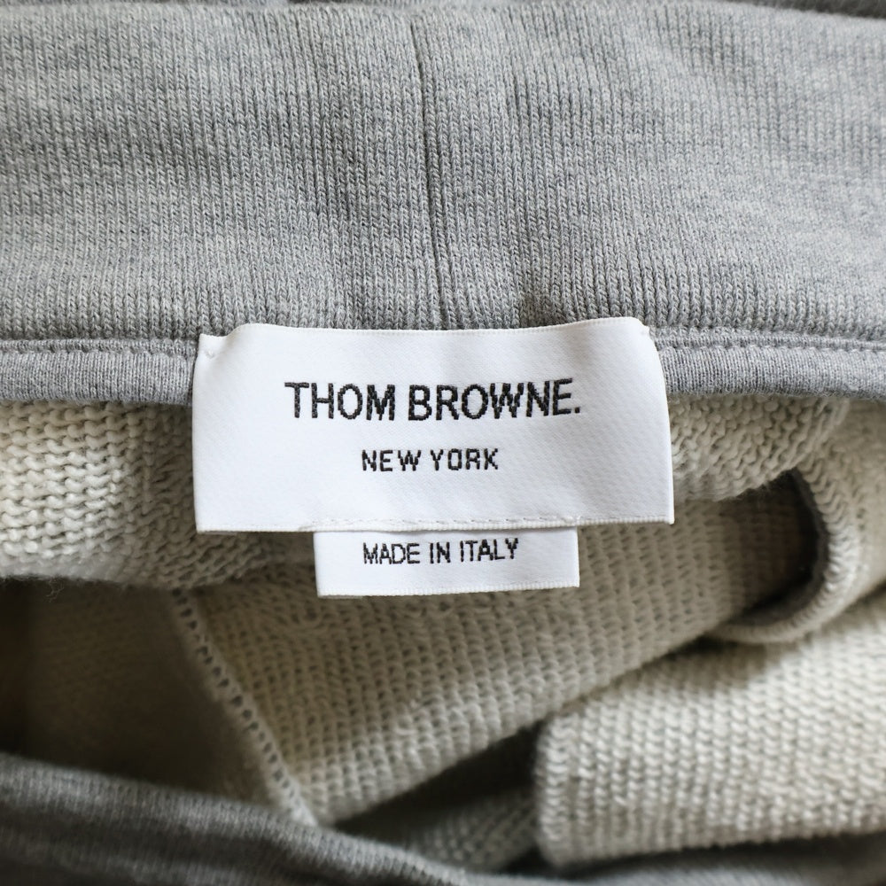 THOM BROWNE(トムブラウン) サイドライン イージースウェットジョガーパンツ グレー MJQ066A-03377055