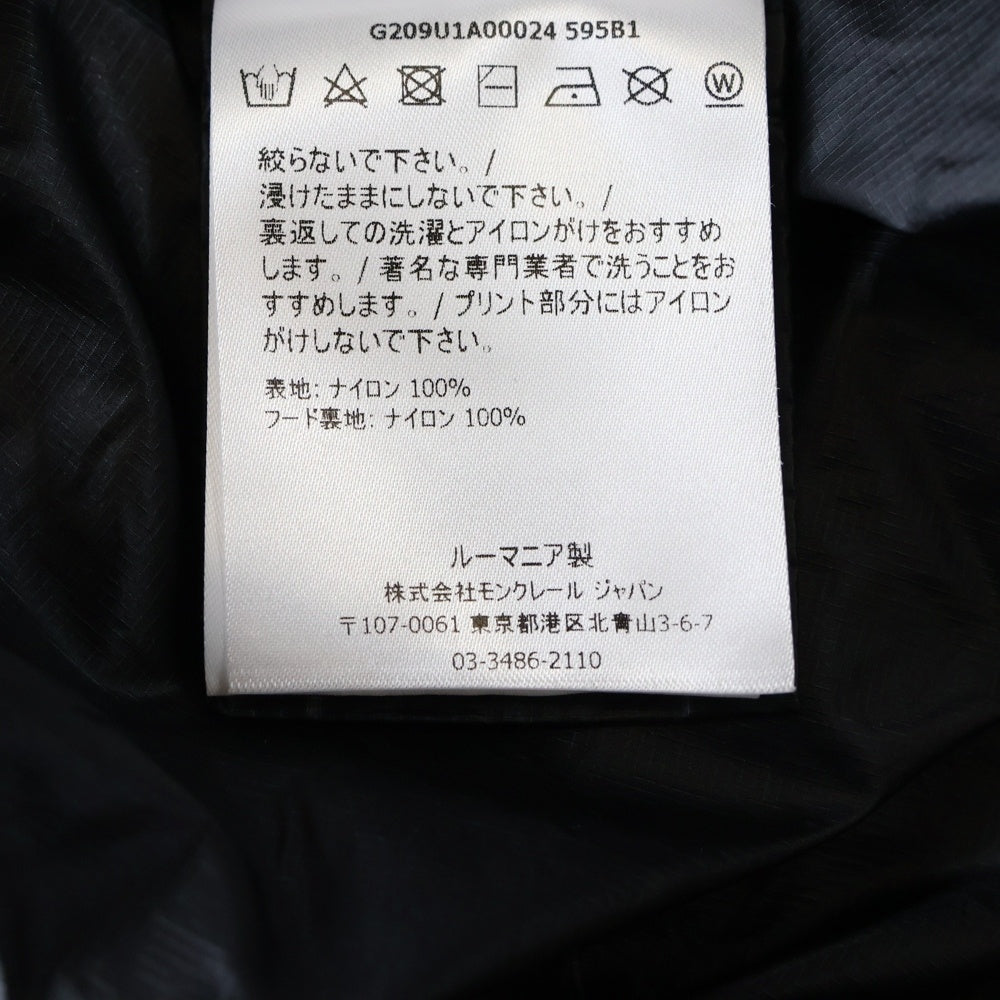 MONCLER(モンクレール) 21AW × FRAGMENT DESIGN フラグメント フロントワッペン バックロゴプリント ジップアップ ナイロンマウンテンパーカー ブラック G209U1A00024 595B1