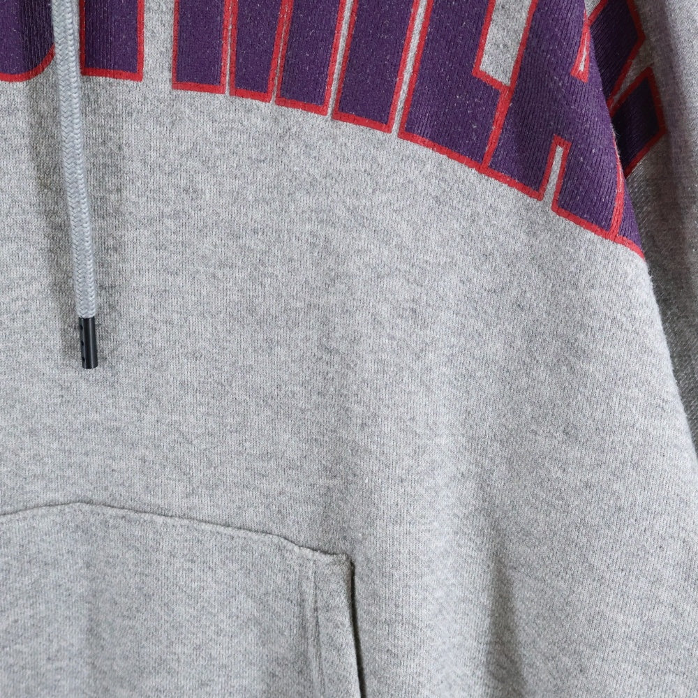 MARCELO BURLON(マルセロバーロン) フロントロゴプリント プルオーバーフーディー パーカー スウェット グレー CMBB073F19B37011