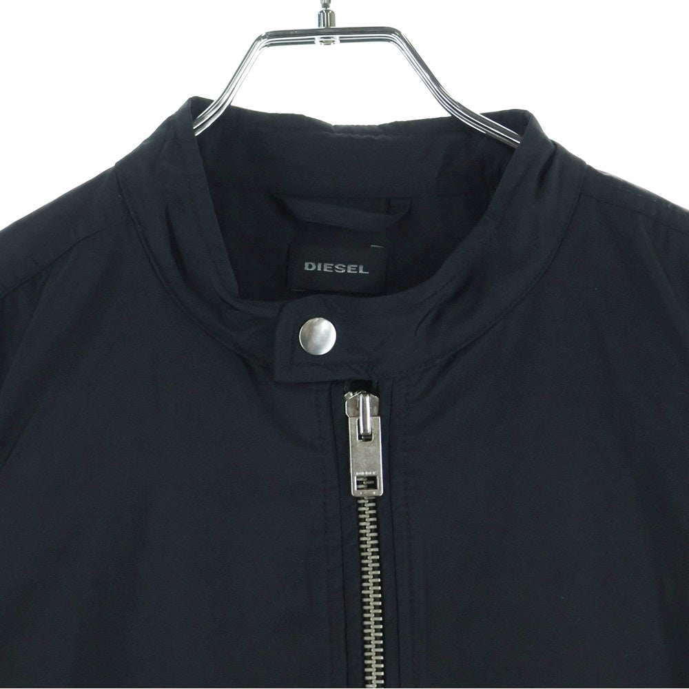 DIESEL(ディーゼル) 八の字ポケット ロゴデザインプレート ジップアップ ナイロンジャケット ブラック