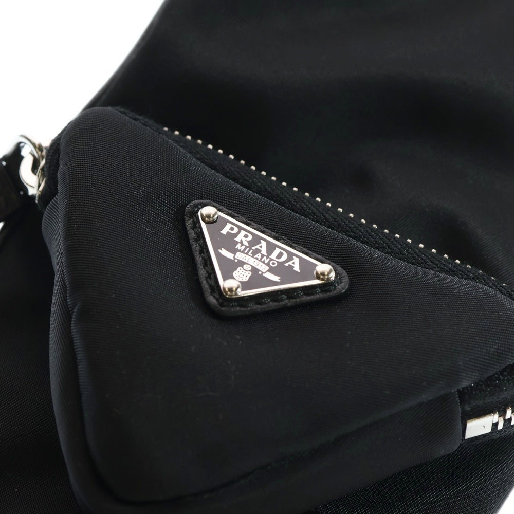 PRADA(プラダ) トライアングル 三角ロゴプレート ポーチ付きレザーグローブ 手袋 ブラック 2GG137