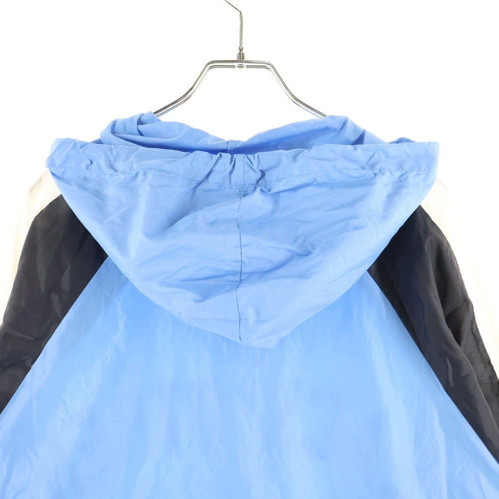 EACH×OTHER(イーチ アザー) 18AW ロゴプリント ハーフジップ プルオーバー フーデッド ナイロン ジャケット レディース ライトブルー FW18G13065