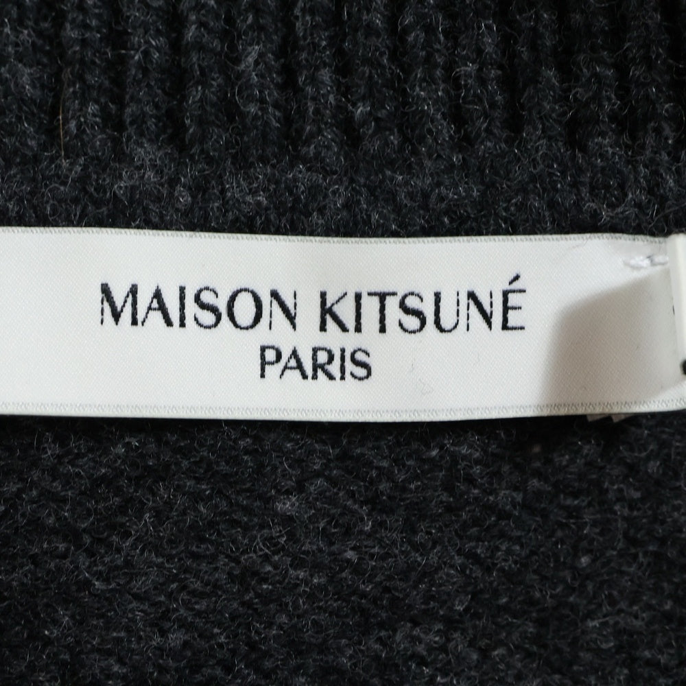 MAISON KITSUNE(メゾンキツネ) フォックスワッペン ニットセーター グレー HM00502KT1006