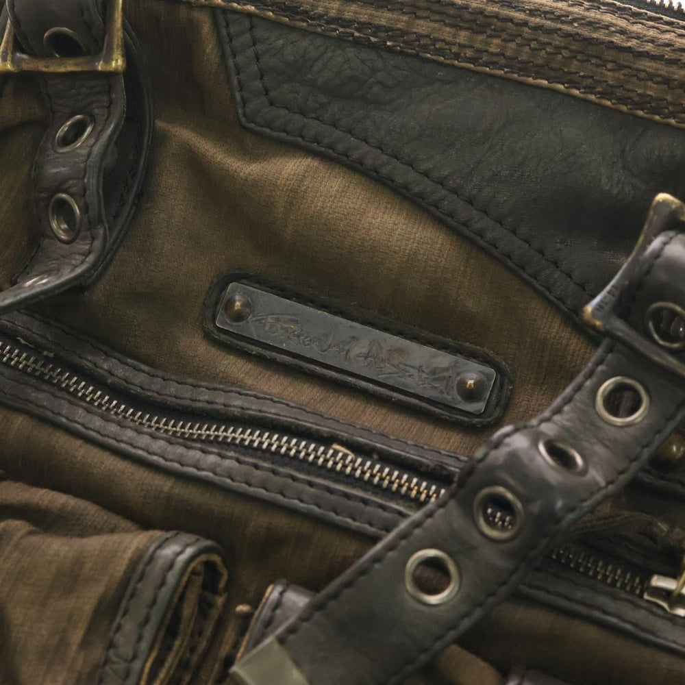 14th Addiction(フォーティースアディクション) ロゴプレート レザーバックル マルチポケット ハンドバッグ ブラウン