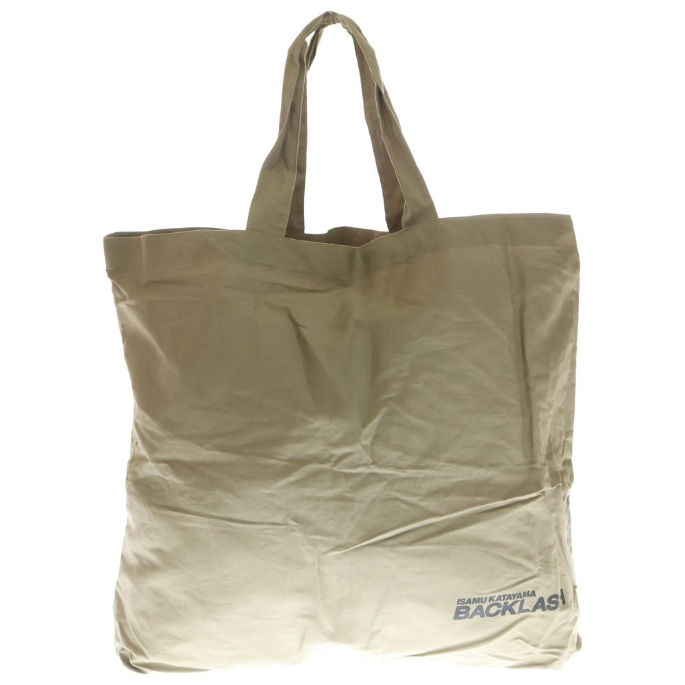 ISAMU KATAYAMA BACKLASH(イサムカタヤマバックラッシュ) ロゴプリント ラージ トートバッグ ベージュ