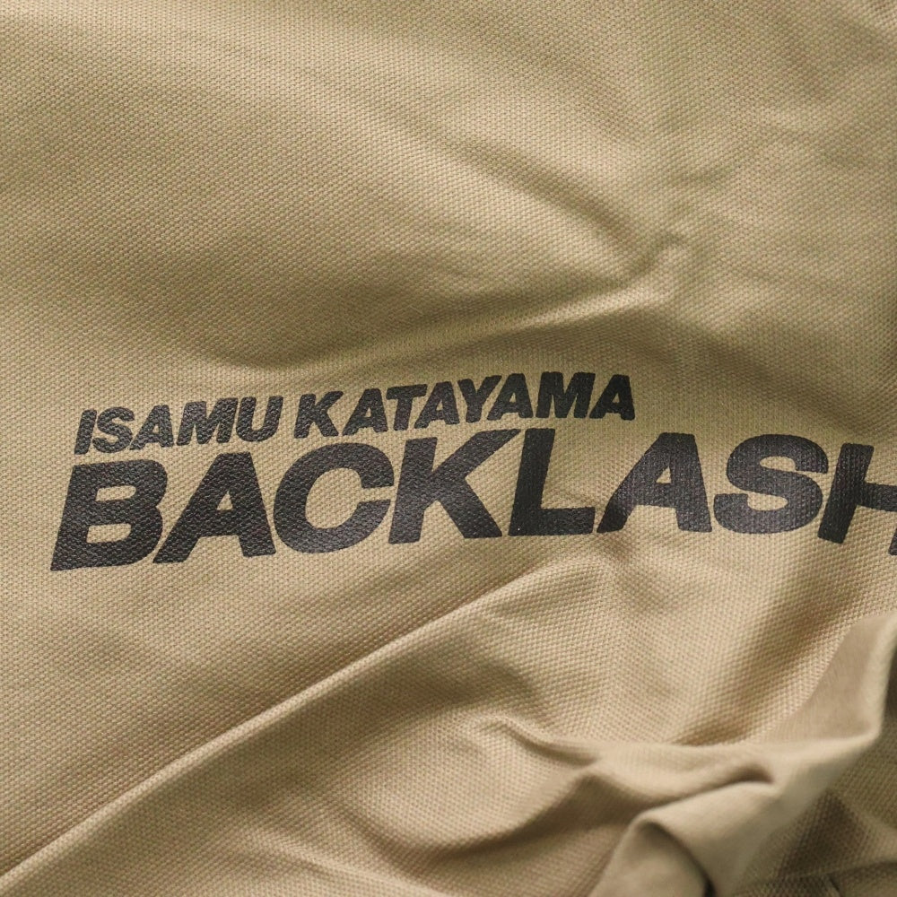 ISAMU KATAYAMA BACKLASH(イサムカタヤマバックラッシュ) ロゴプリント ラージ トートバッグ ベージュ
