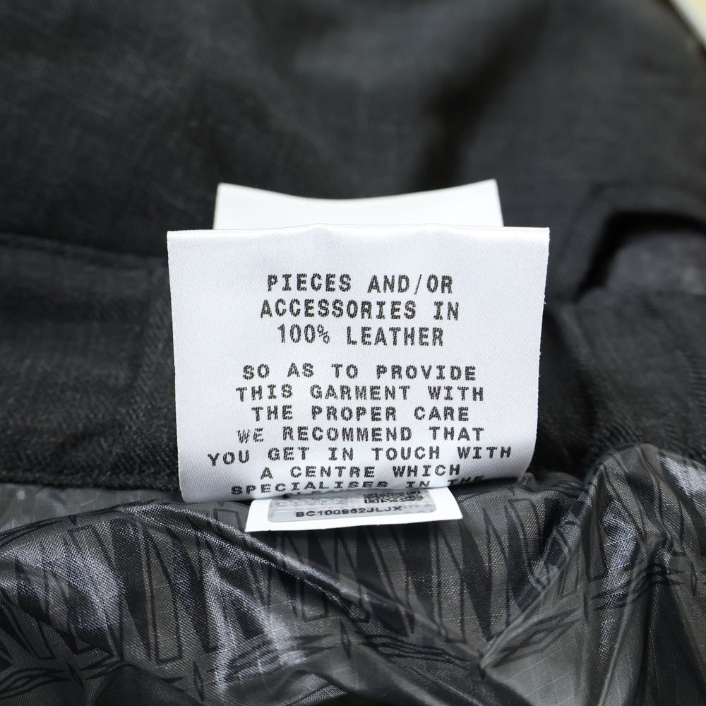 MONCLER(モンクレール) PANTALONE レザーパッチロゴ マルチポケット ダウン ロングパンツ グレー 3209H1140385