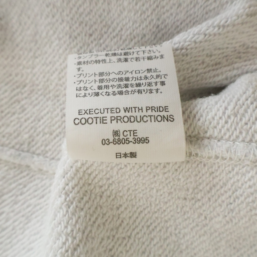 COOTIE PRODUCTIONS(クーティー プロダクションズ) 22AW PRINT SWEAT CREW (MARY)メアリー バックロゴプリント ロングスリーブ クルーネックスウェット グレー CTE-22S344