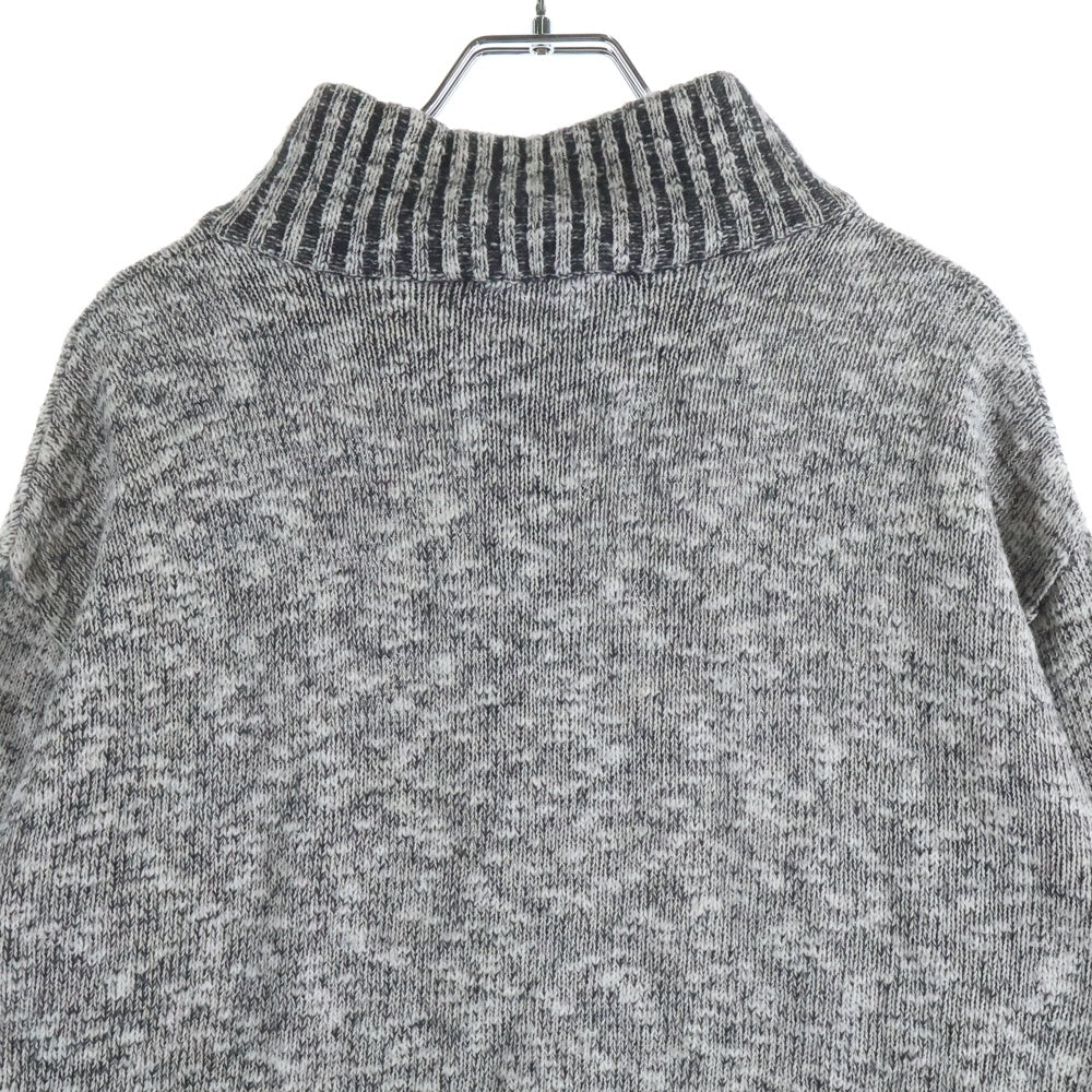 ARMANI(アルマーニ) 胸ラインデザイン ハーフジップ アームロゴデザイン ニット セーター グレー