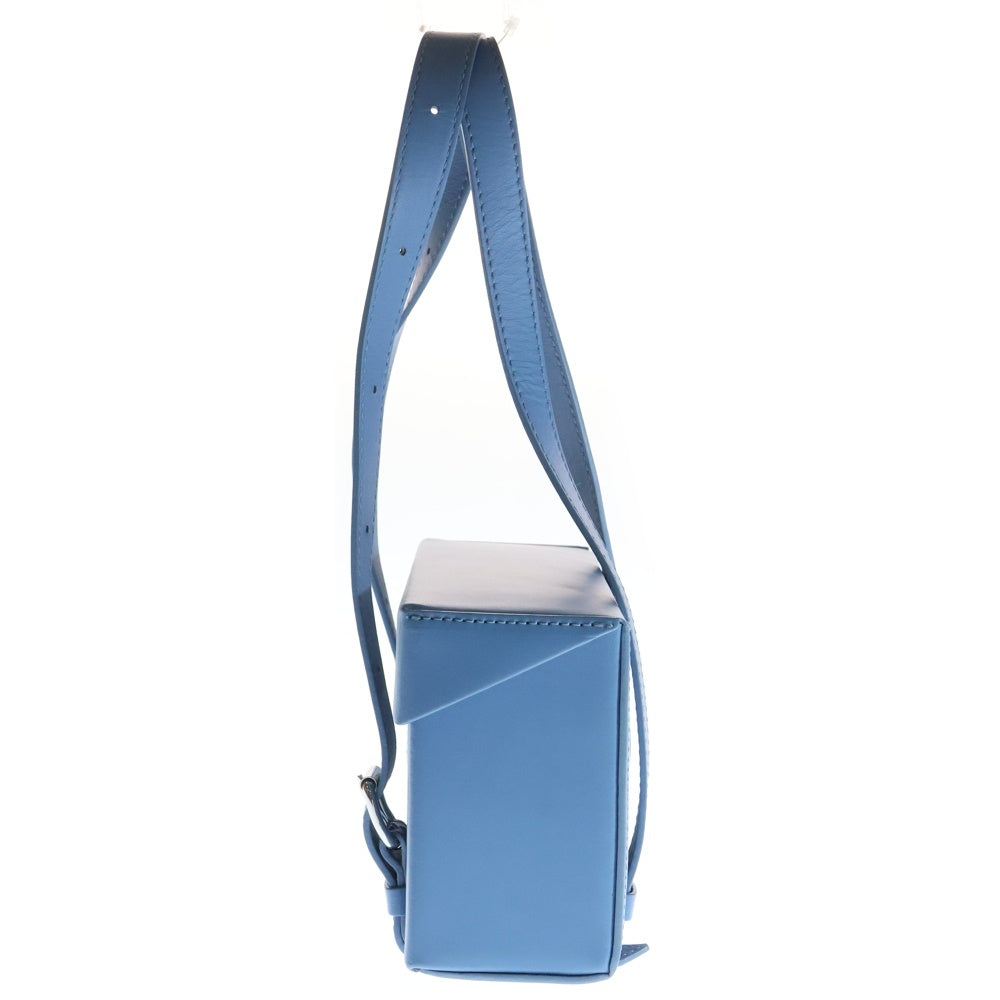 MM6 Maison Margiela(エムエムシックスメゾンマルジェラ) HANDBAG LEATHER BLUE レザースクエア ハンドバッグ ブルー SB6WD0011 レディース