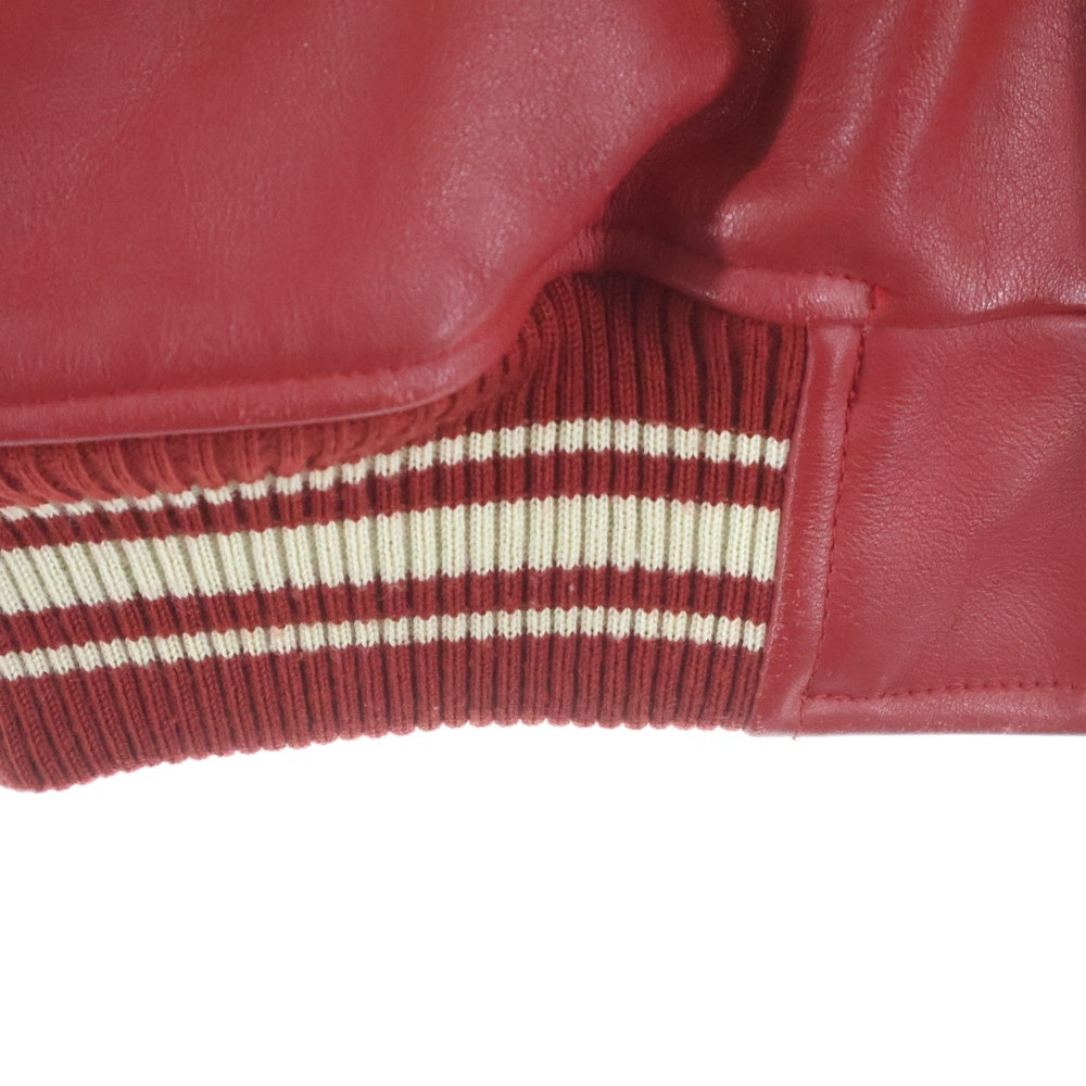 AVIREX(アヴィレックス) バックロゴワッペン フロント刺繍 ラムレザー バーシティジャケット スタジャン レッド