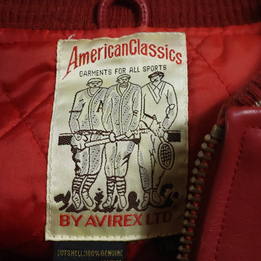 AVIREX(アヴィレックス) バックロゴワッペン フロント刺繍 ラムレザー バーシティジャケット スタジャン レッド