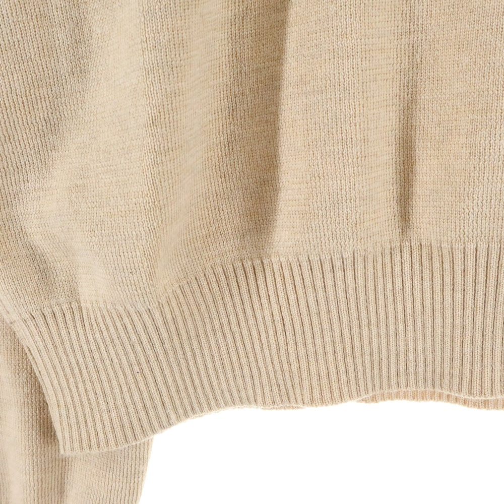 MAISON KITSUNE(メゾンキツネ) フロントロゴパッチ Vネック プルオーバー ウール ニットセーター ベージュ KMFW10010