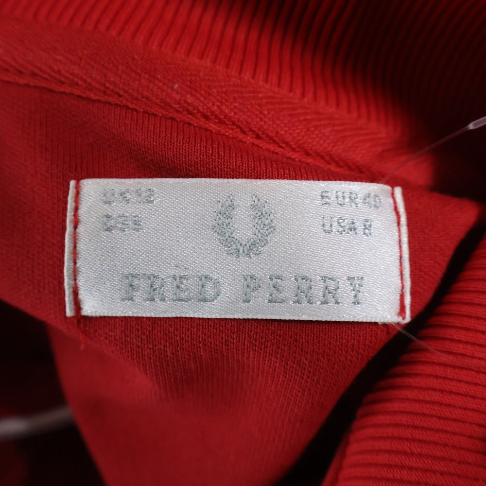 FRED PERRY(フレッドペリー) 胸エンブロイダリーデザイン ダブルポケット ジップアップ トラックジャケット レッド J5761