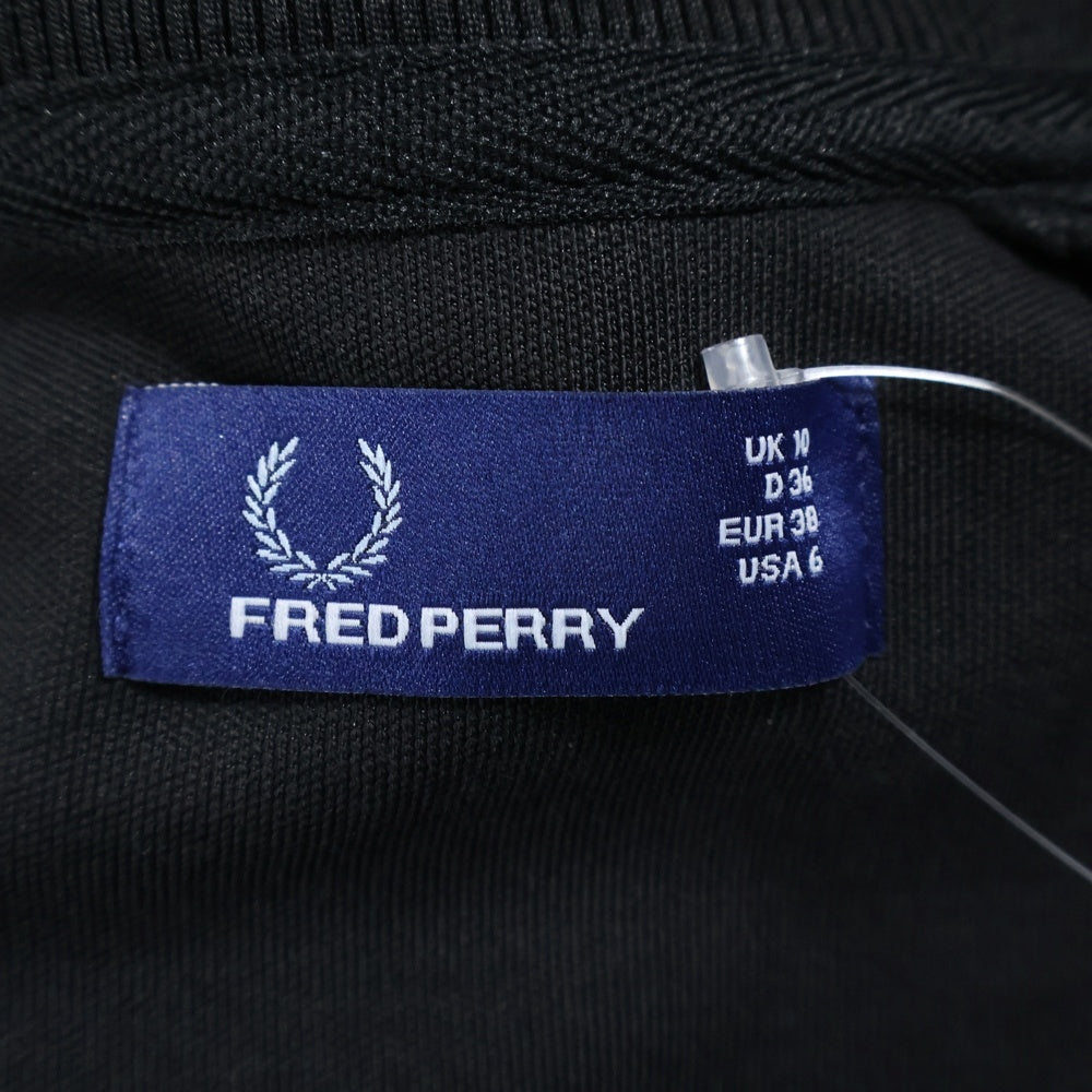 FRED PERRY(フレッドペリー) 胸エンブロイダリーデザイン ダブルポケット ジップアップ トラックジャケット ブラック J4775