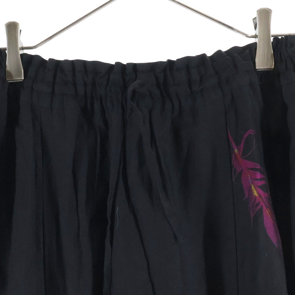 Y's(ワイズ) エンジェルプリント ダンガリー ツイル ギャザード サルエルパンツ ブラック レディース YL-P14-205