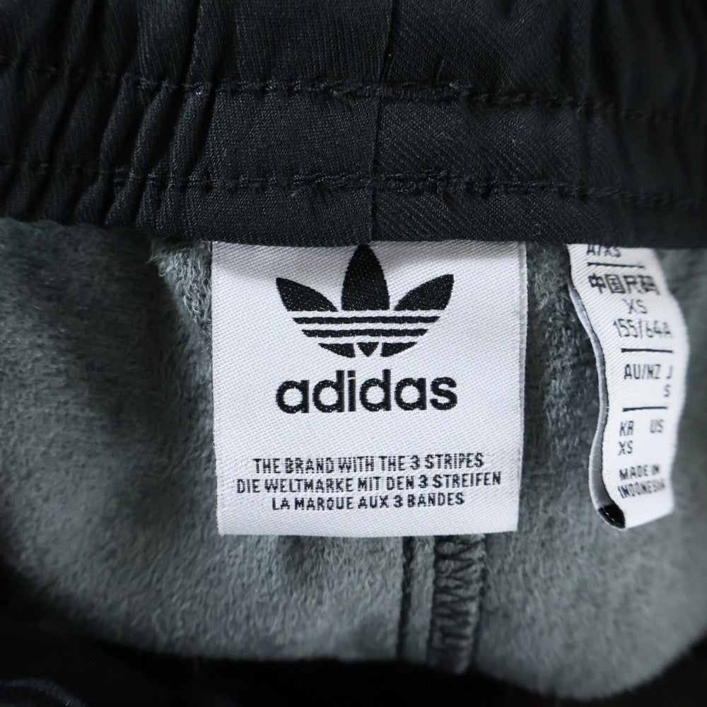 adidas(アディダス) プレザーショーツ ブラック IY7320 レディース